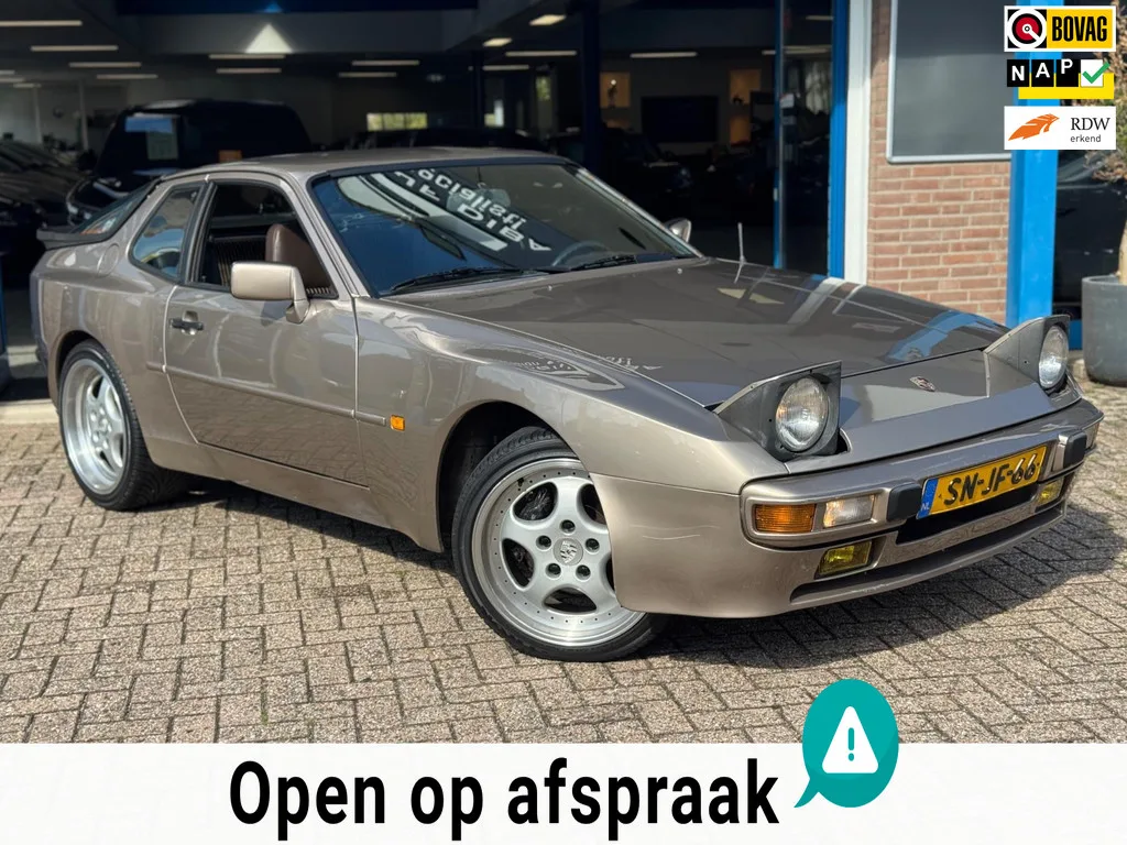 Porsche 944 (1983) — foto 1