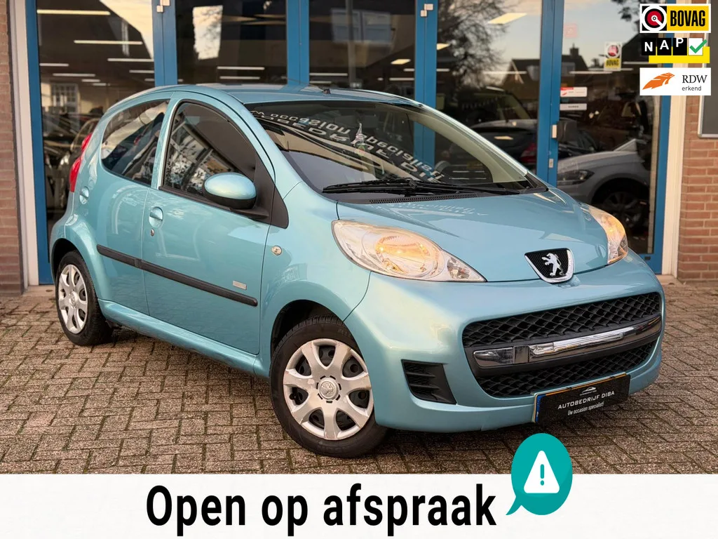 Peugeot 107 (2011) — foto 1