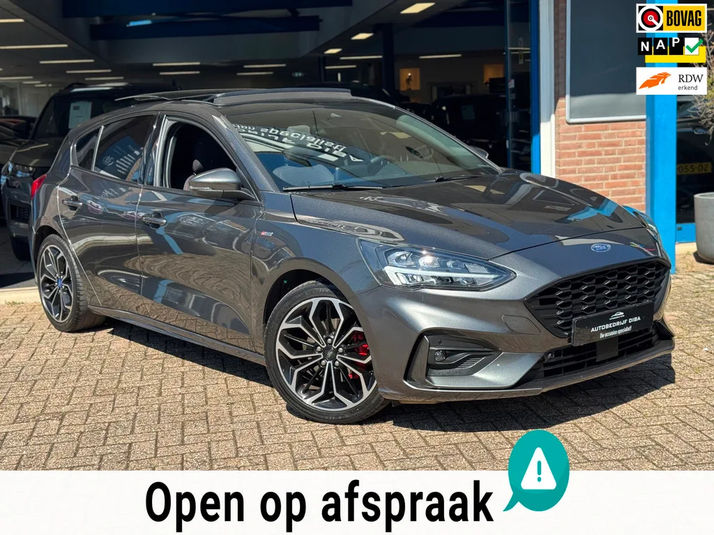 Ford Focus (2021) — foto 1