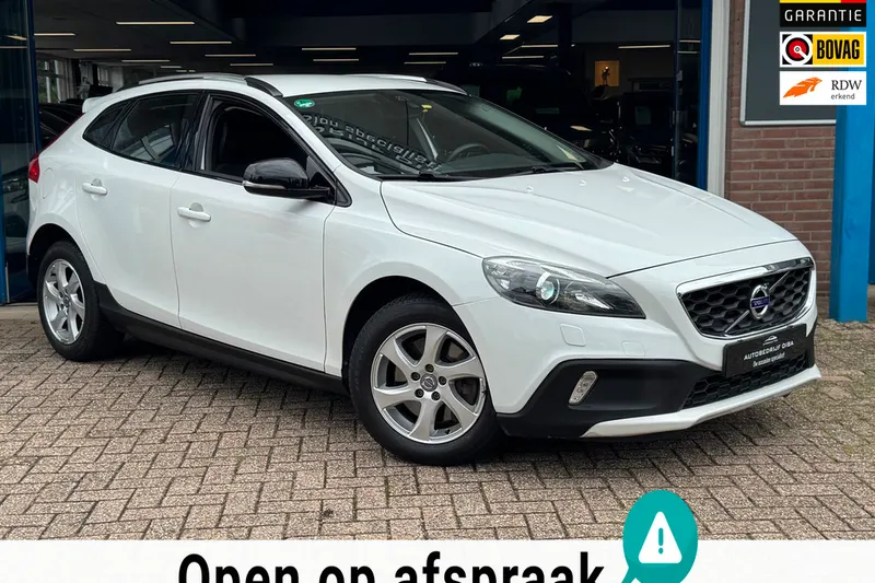 Volvo V40 Cross Country (2016)