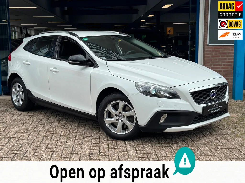 Volvo V40 Cross Country (2016) — foto 1