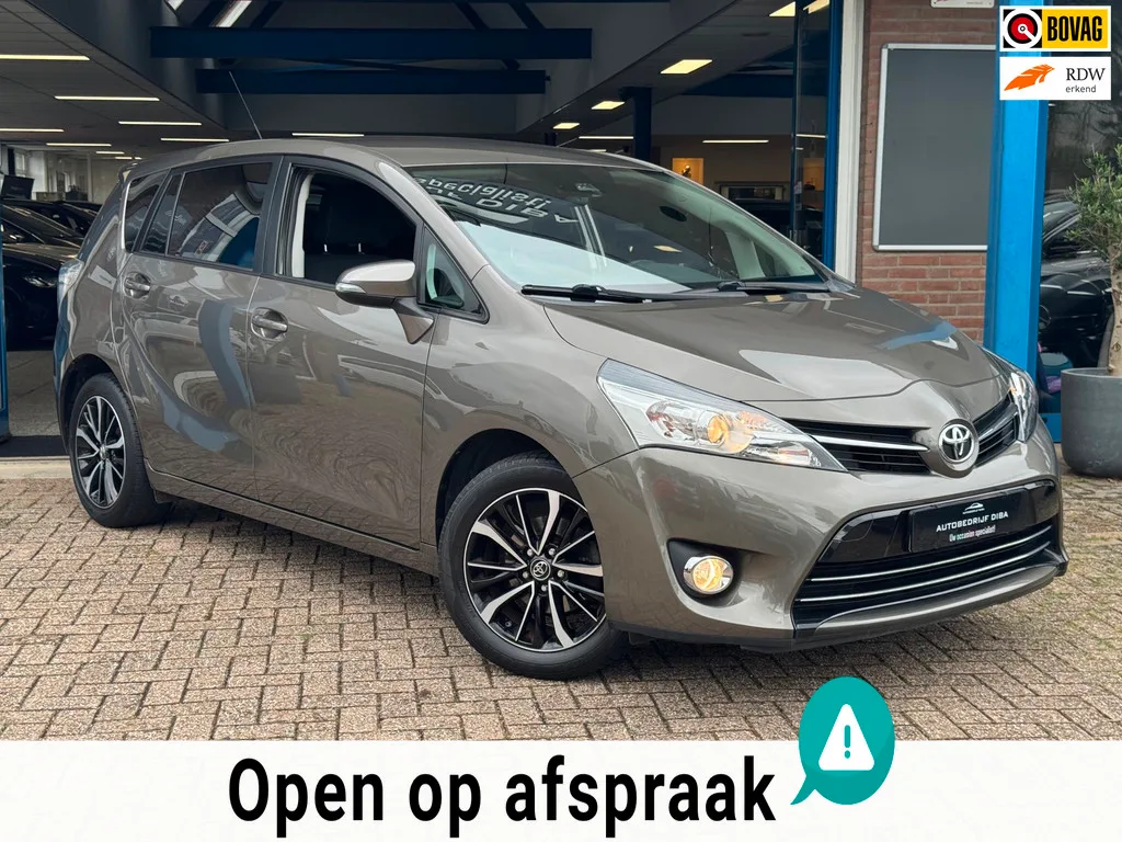 Toyota Verso (2017) — foto 1