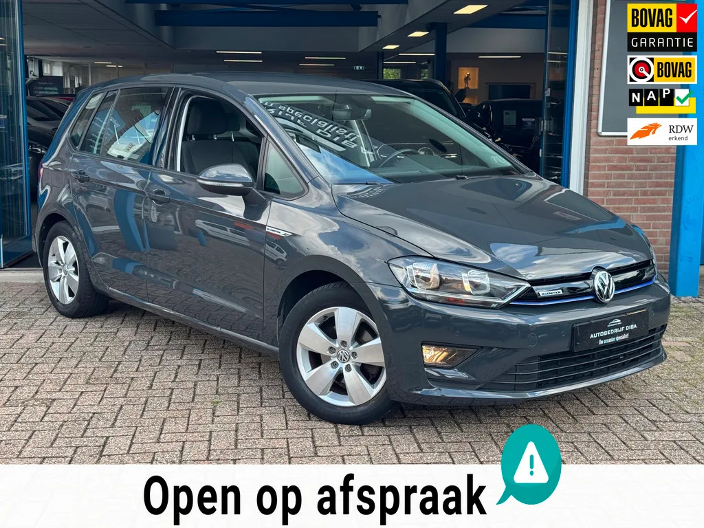 Volkswagen Golf Sportsvan (2017) — foto 1