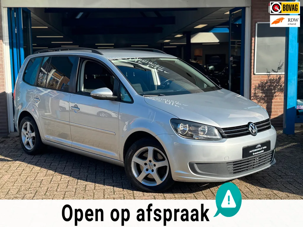 Volkswagen Touran (2013) — foto 1