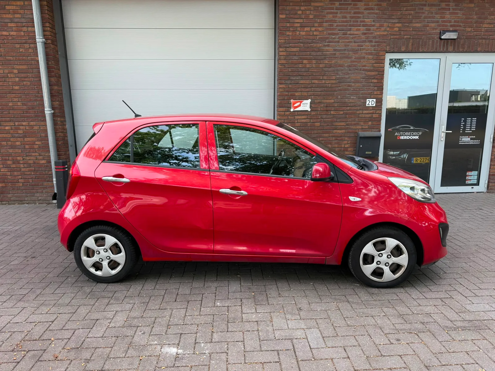 Kia Picanto (2015) — foto 1