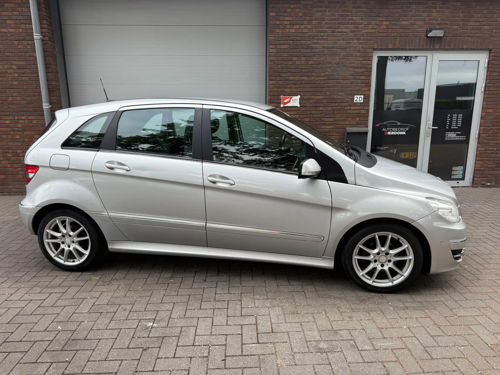 Mercedes-Benz B-Klasse (2011) — foto 1