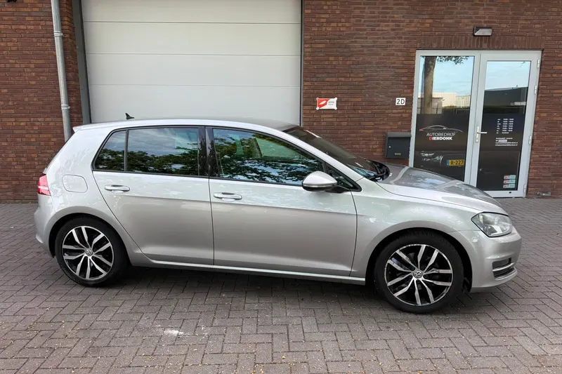 Volkswagen Golf (2013)