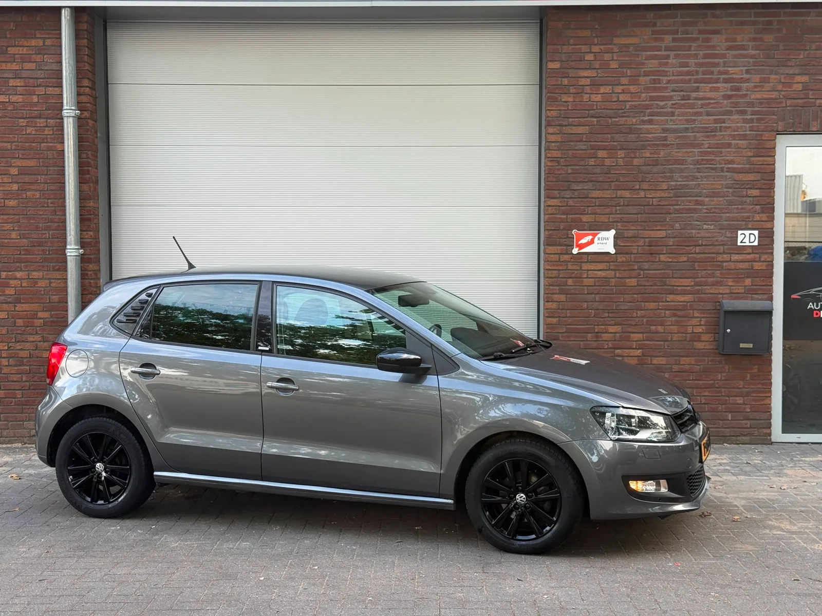 Volkswagen Polo (2011) — foto 1