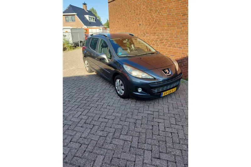 Peugeot 207 (2011)