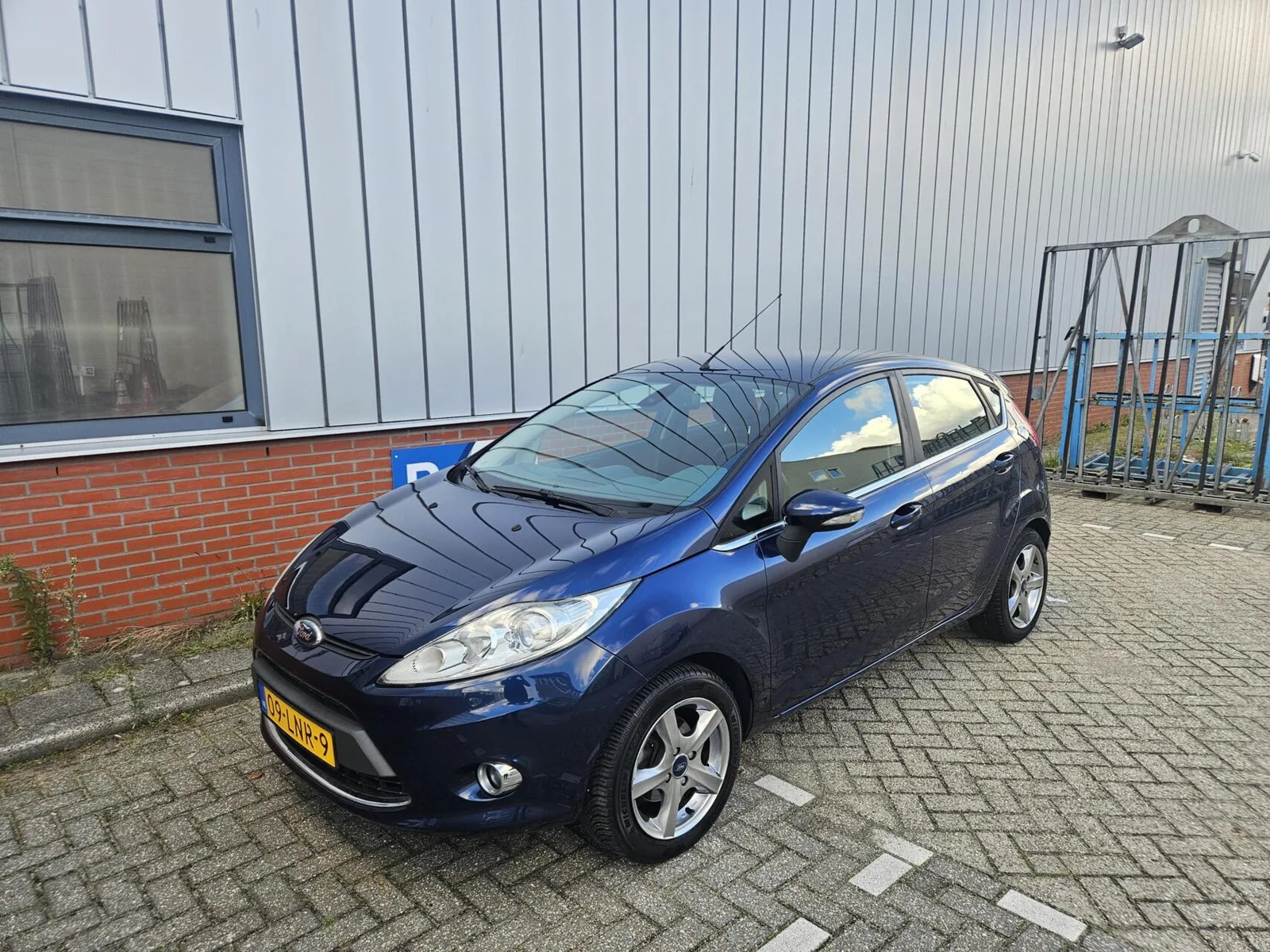 Ford Fiesta (2010) — foto 1