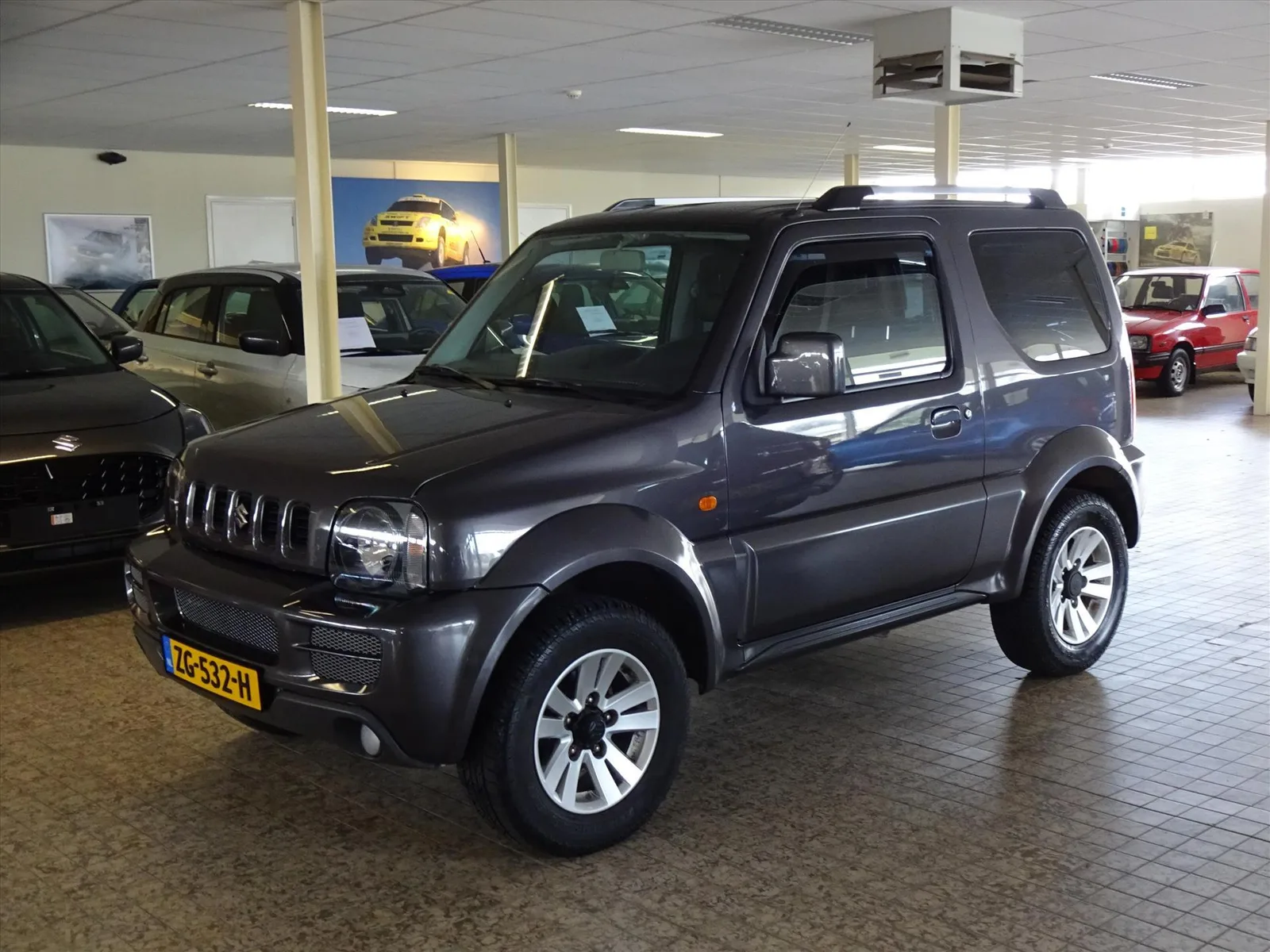 Suzuki Jimny (2011) — foto 1