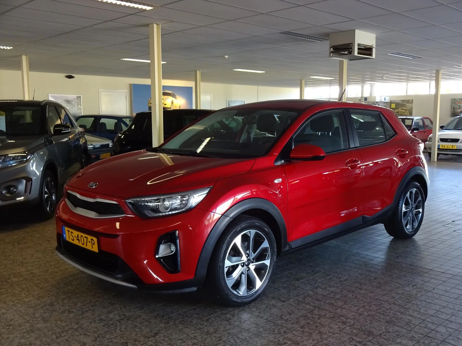Kia Stonic (2018) — foto 1