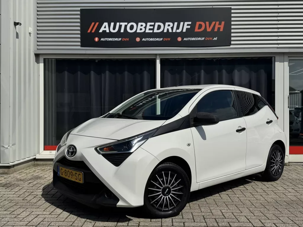 Toyota Aygo (2019) — foto 1