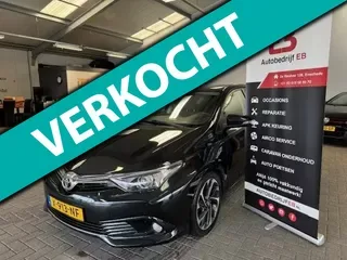 Toyota Auris (2016) — foto 1