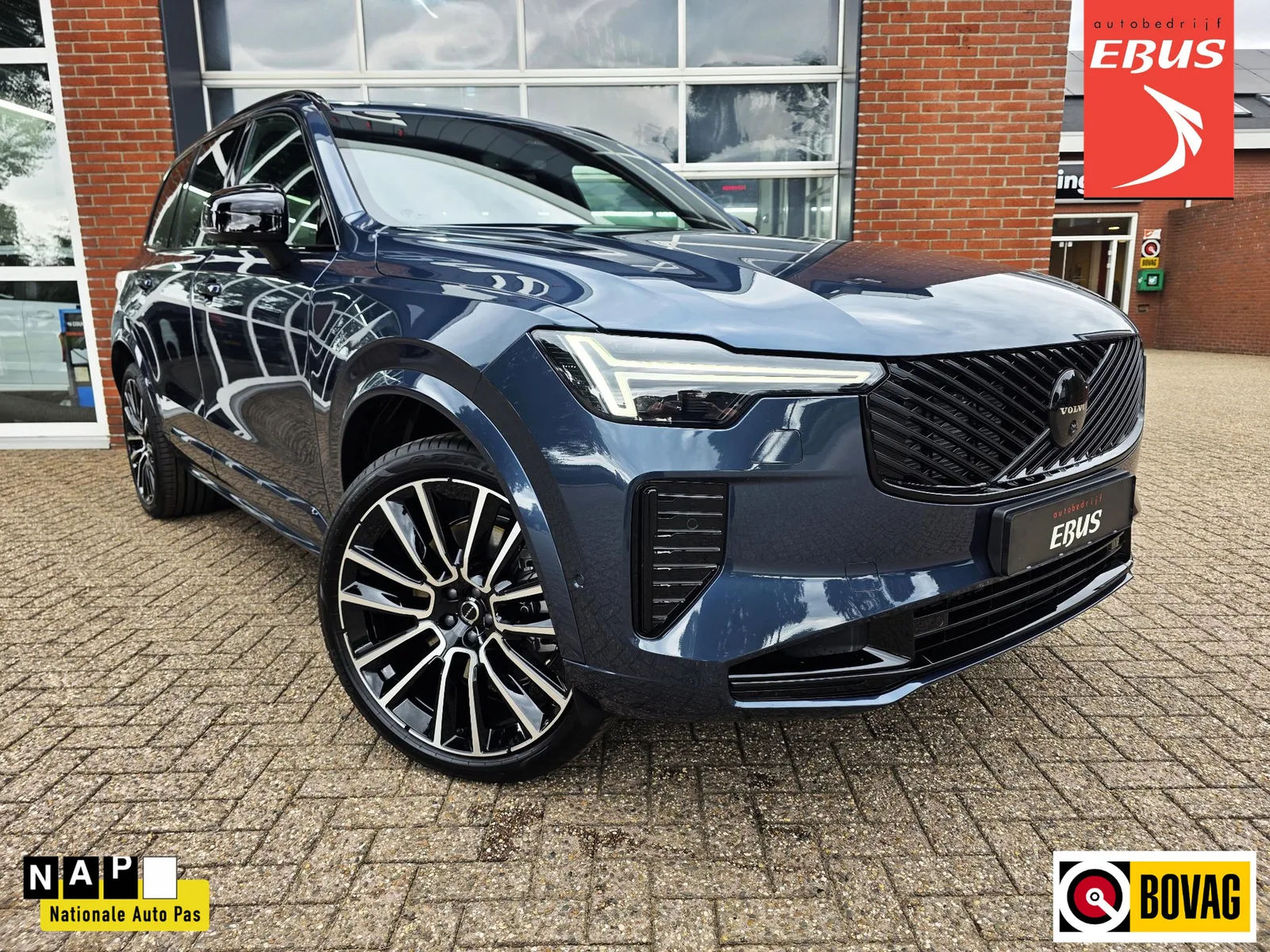Volvo XC90 (2026) — foto 1