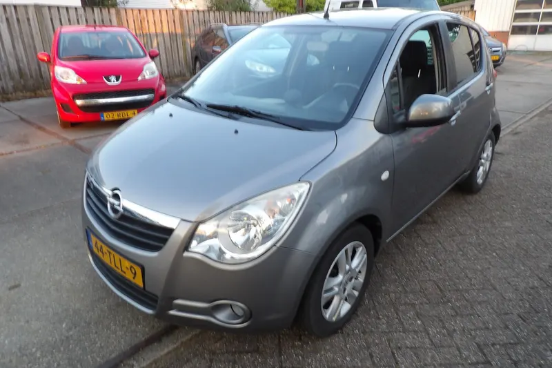 Opel Agila (2012)