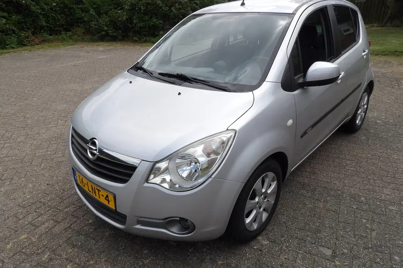Opel Agila (2010)