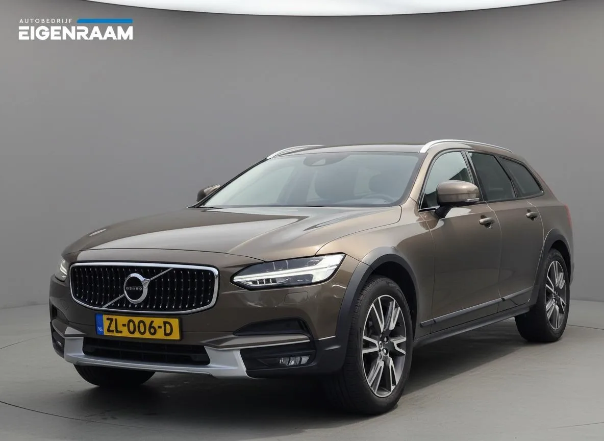 Volvo V90 Cross Country (2018) — foto 1