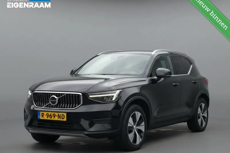 Volvo XC40 (2022)