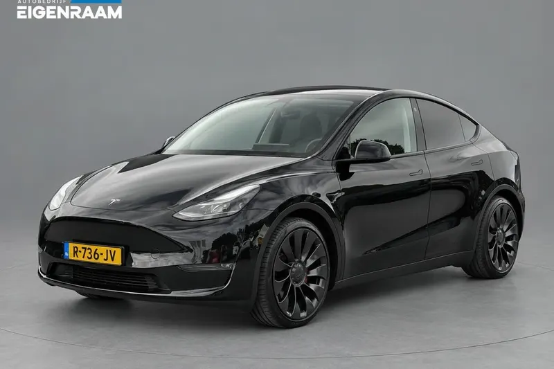 Tesla Model Y (2022)
