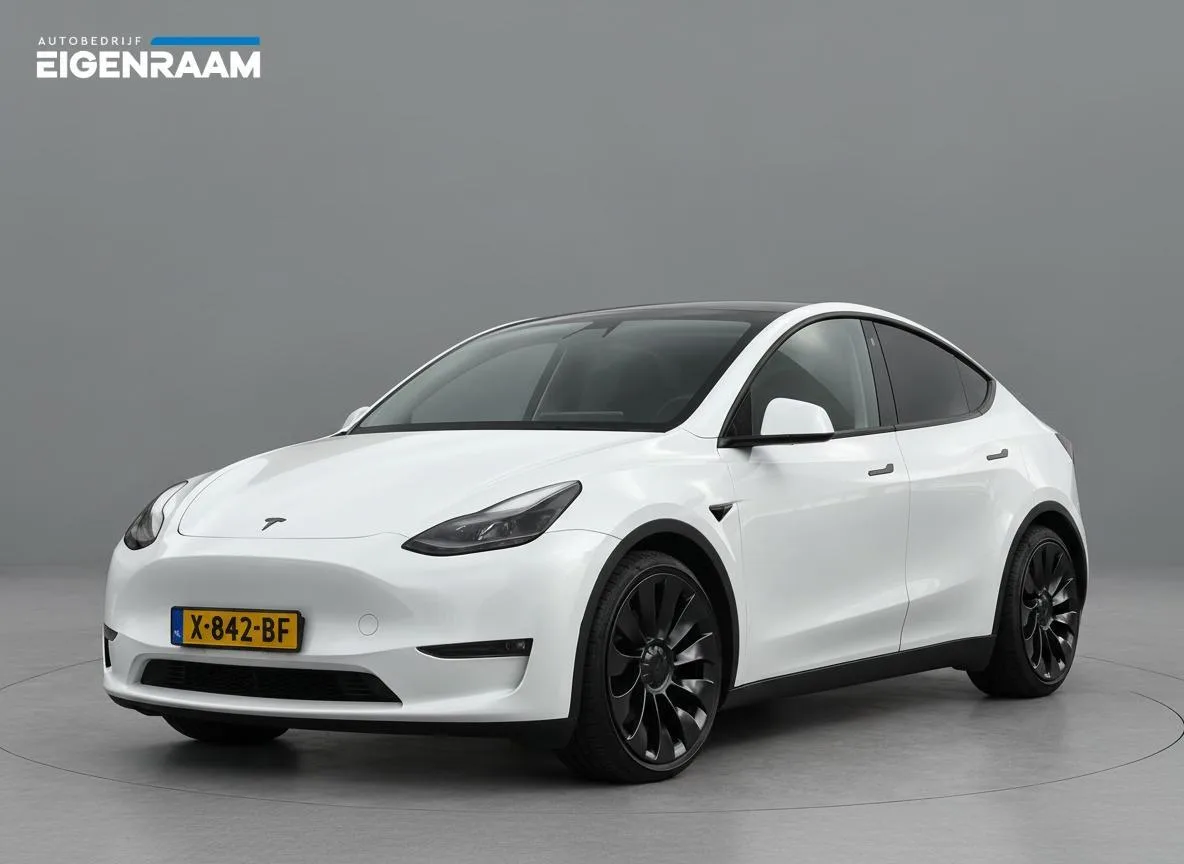 Tesla Model Y (2022) — foto 1