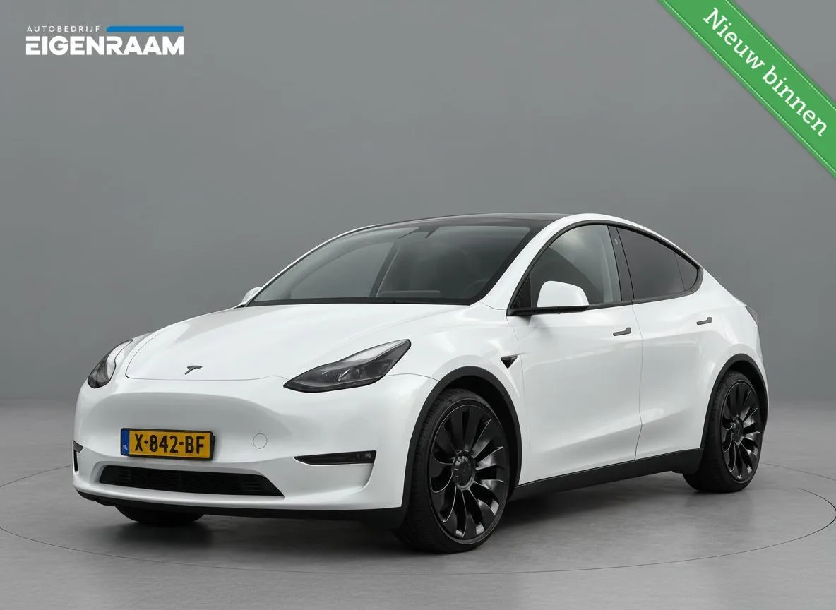 Tesla Model Y (2022) — foto 1
