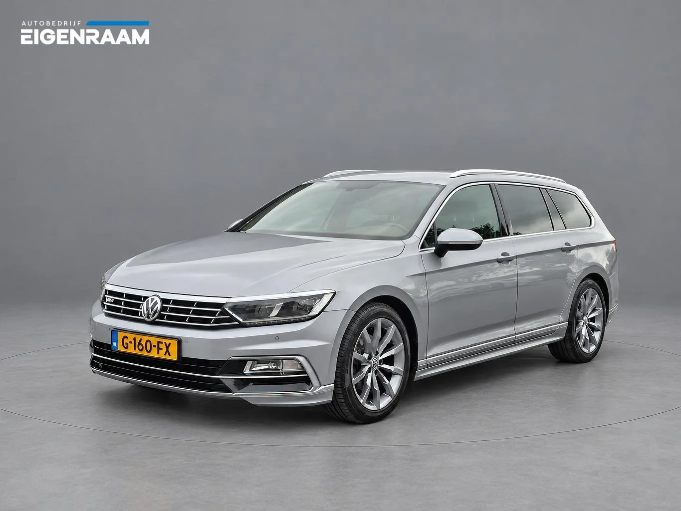 Volkswagen Passat (2018) — foto 1