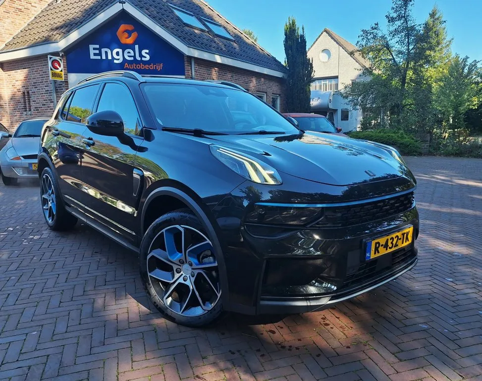 Lynk & Co 01 (2022) — foto 1