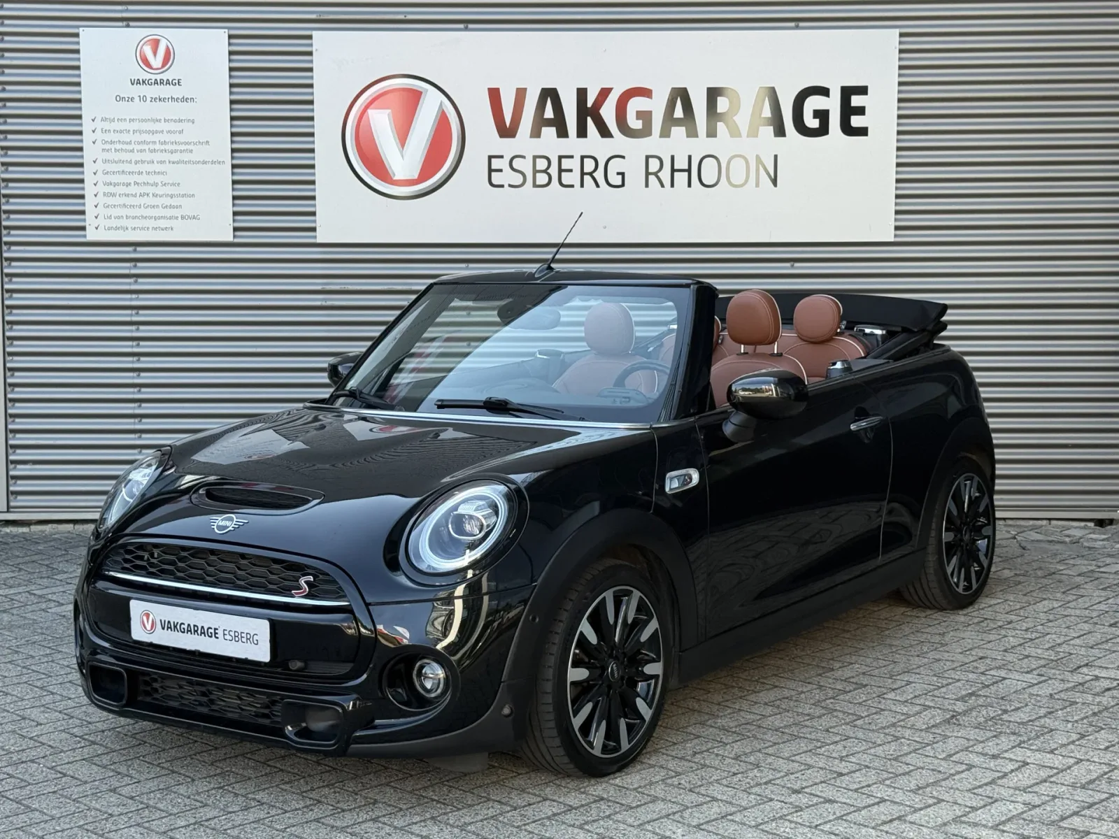 MINI Cabrio (2020) — foto 1