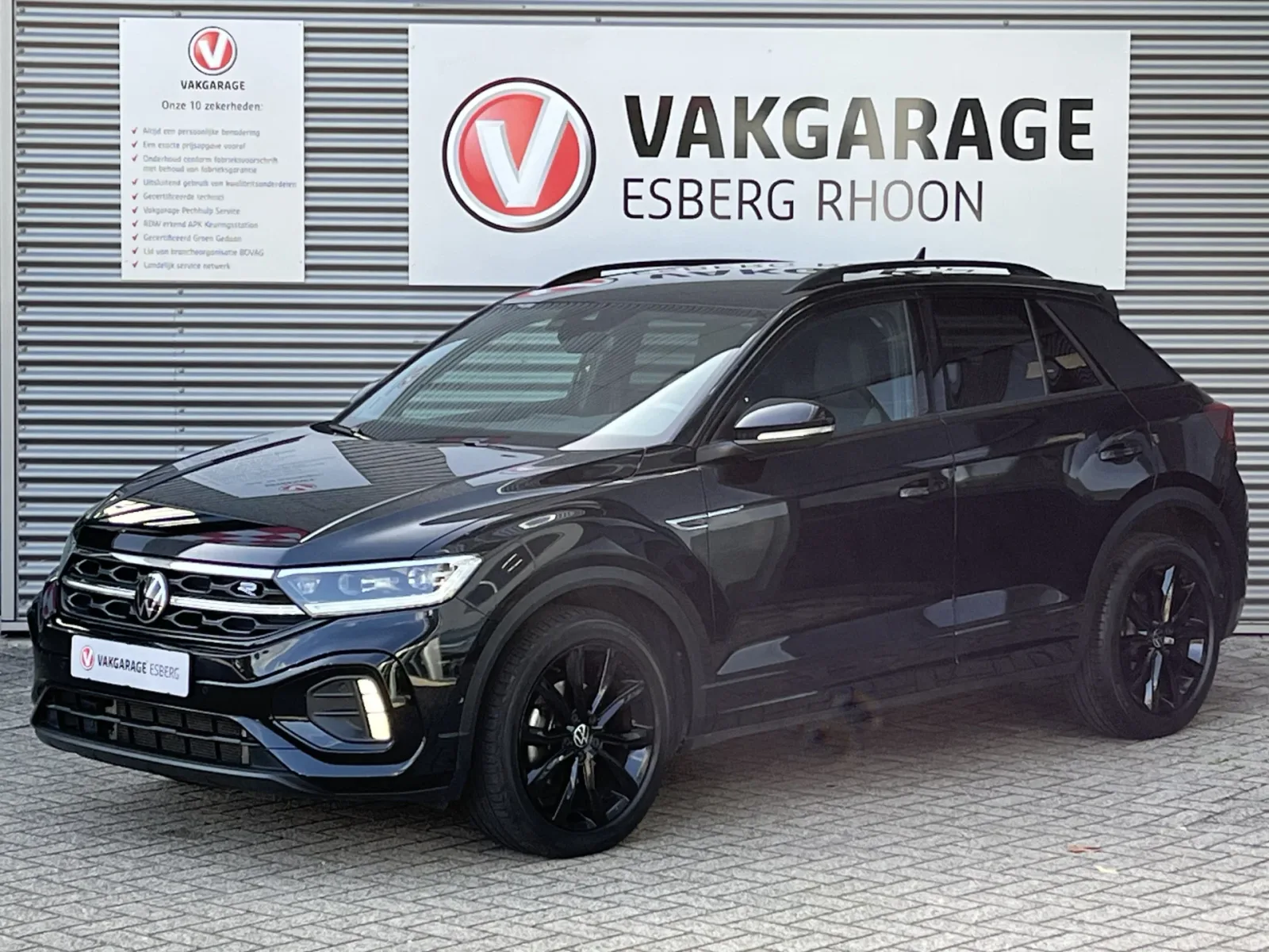 Volkswagen T-Roc (2023) — foto 1