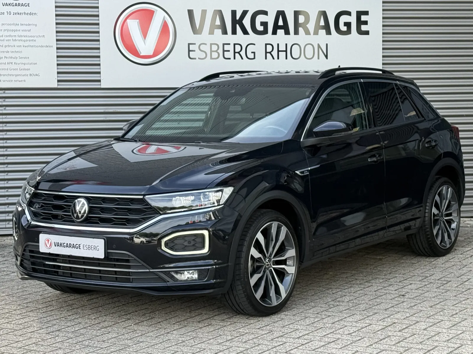 Volkswagen T-Roc (2021) — foto 1