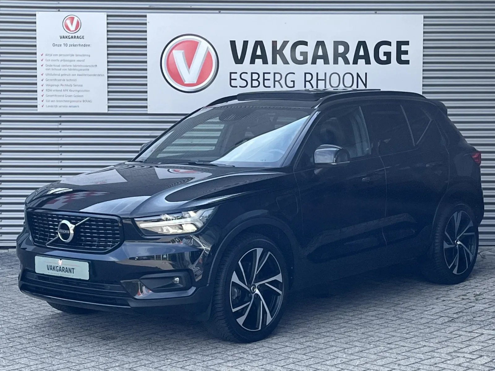 Volvo XC40 (2021) — foto 1