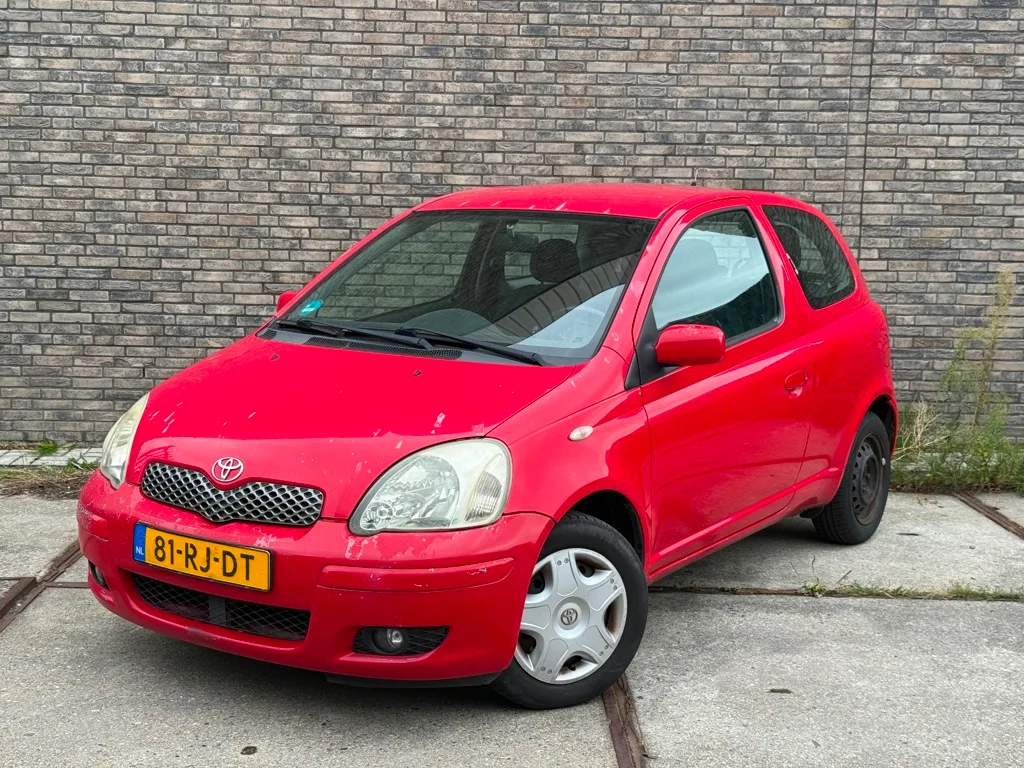 Toyota Yaris (2005) — foto 1
