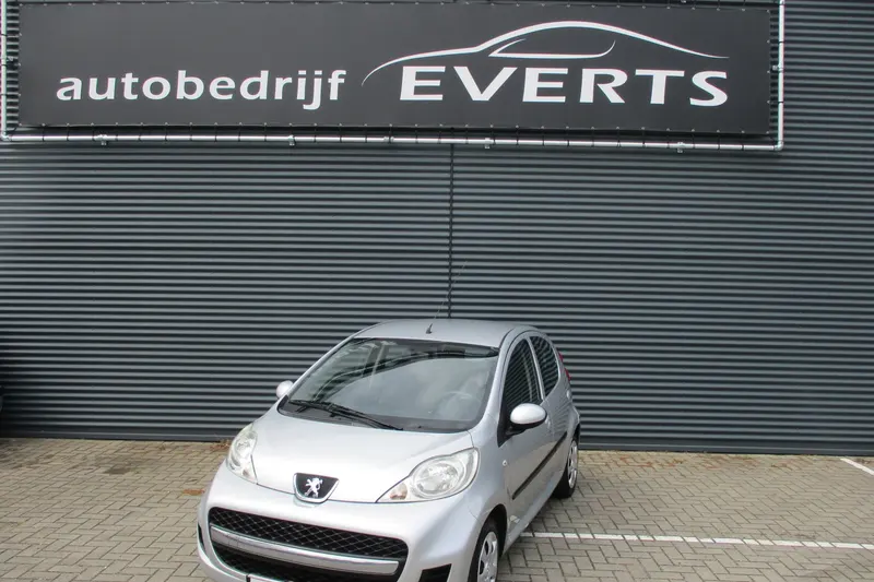 Peugeot 107 (2011)