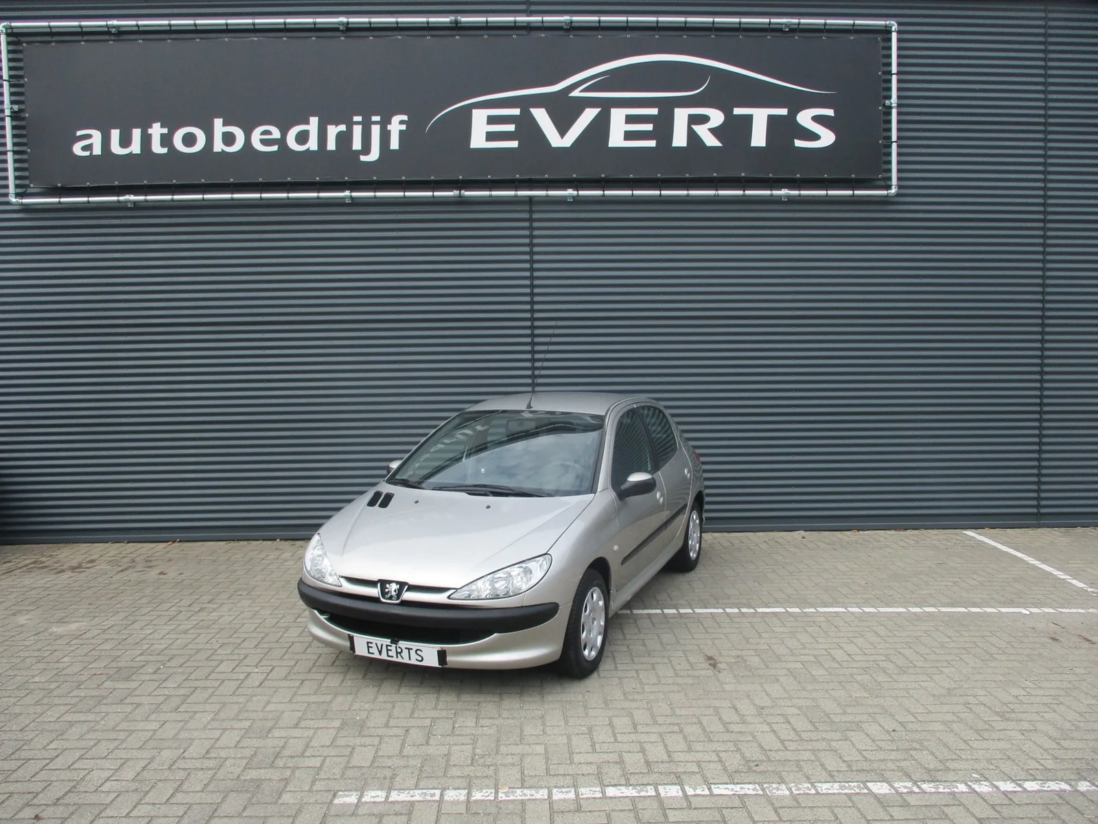 Peugeot 206 (2005) — foto 1