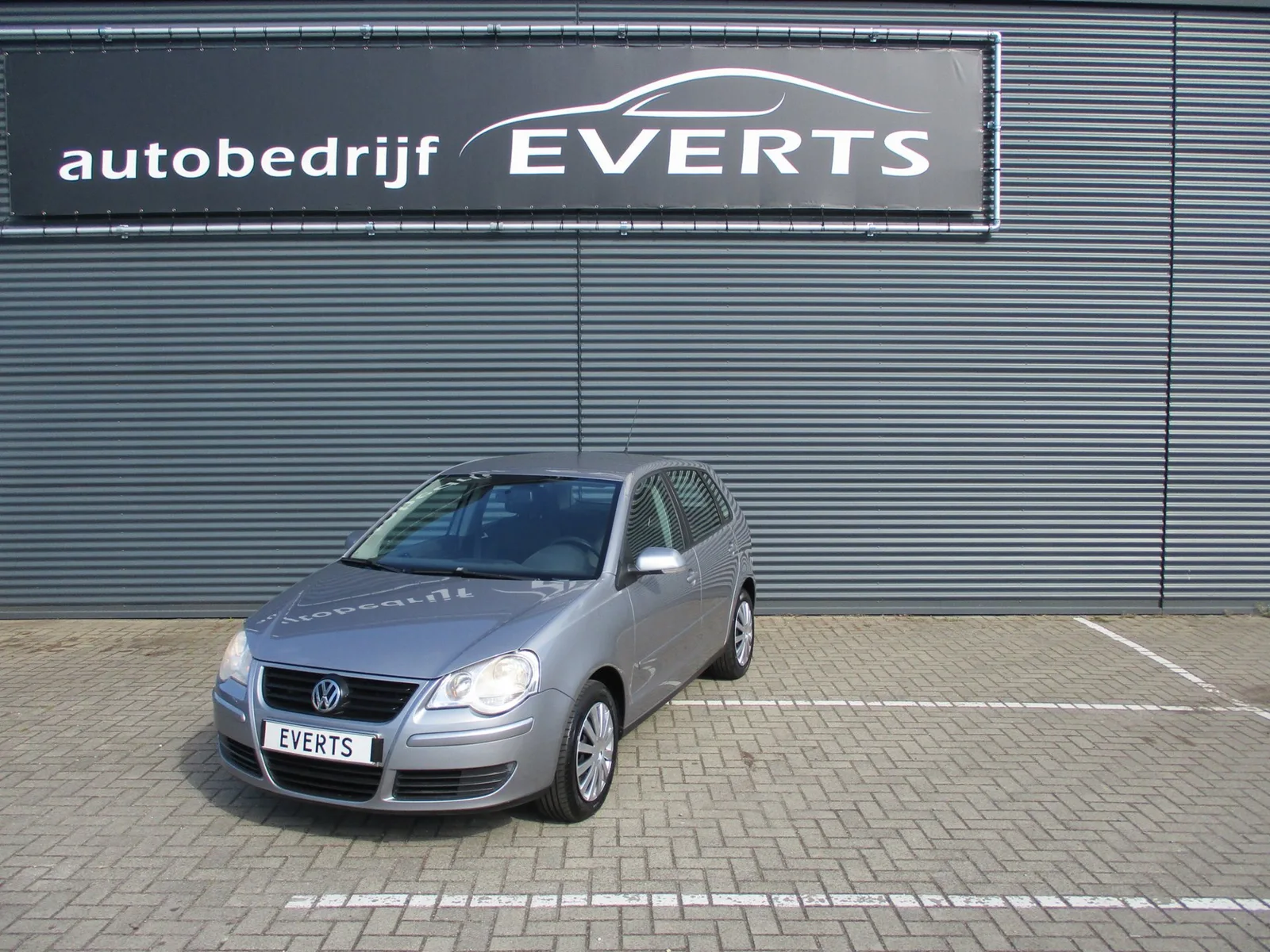 Volkswagen Polo (2009) — foto 1