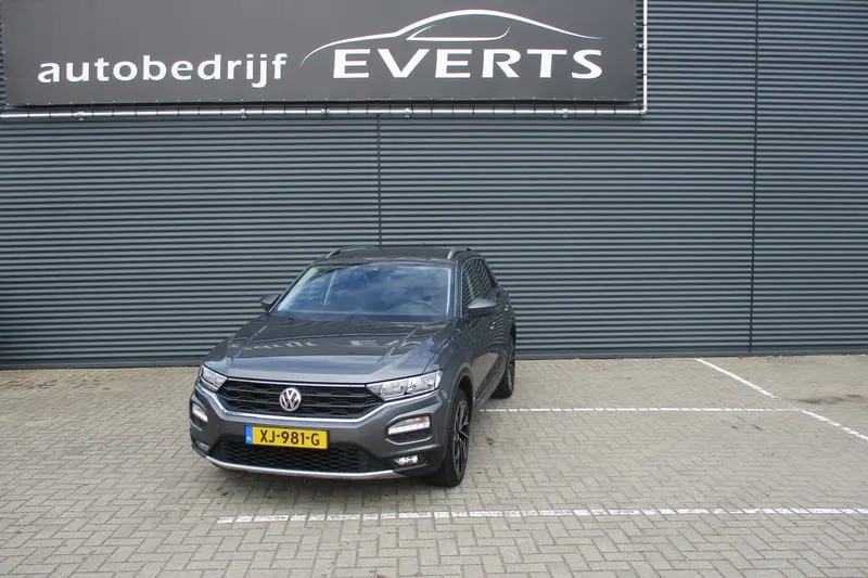 Volkswagen T-Roc (2019)