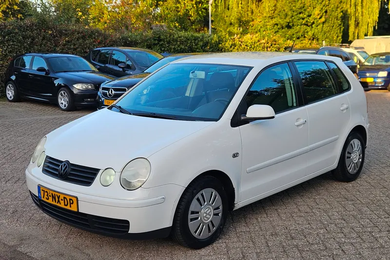 Volkswagen Polo (2004)