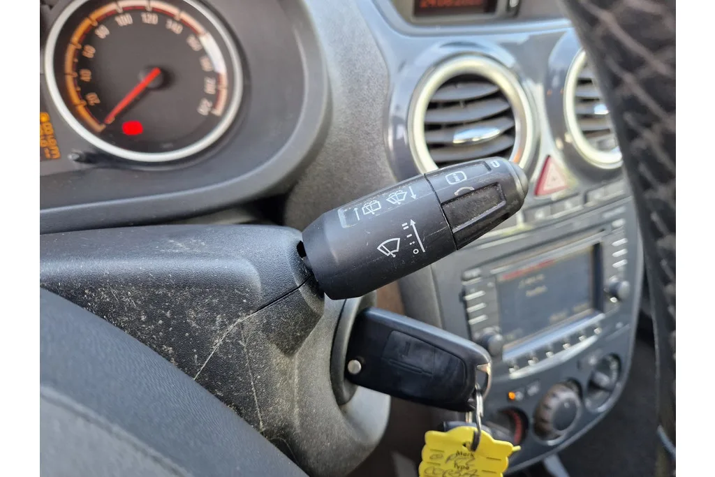 Opel Corsa (2012) — foto 1