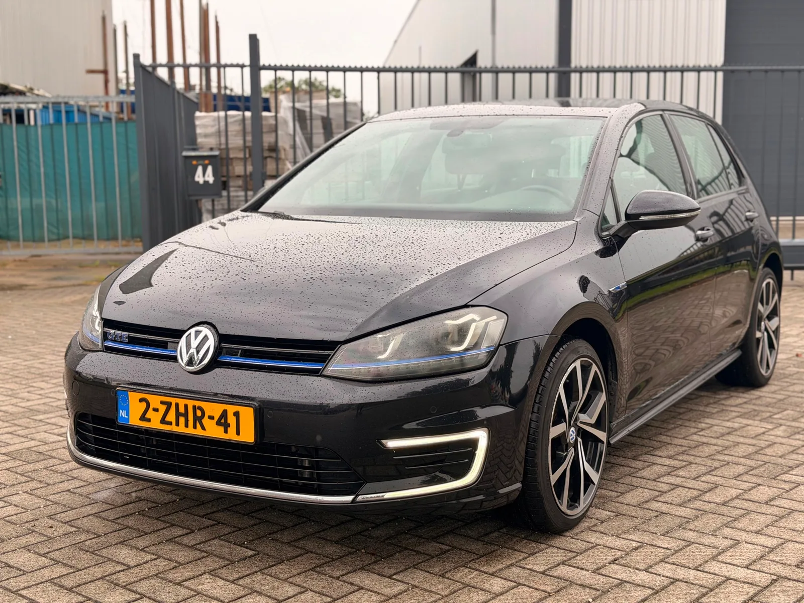Volkswagen Golf (2015) — foto 1