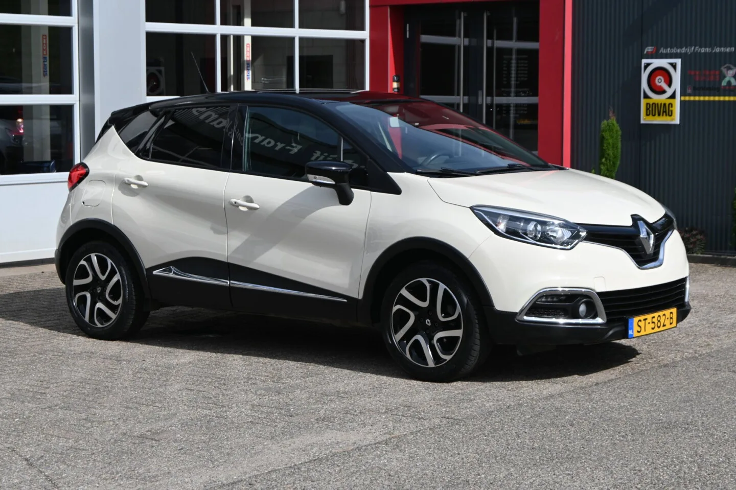 Renault Captur (2013) — foto 1