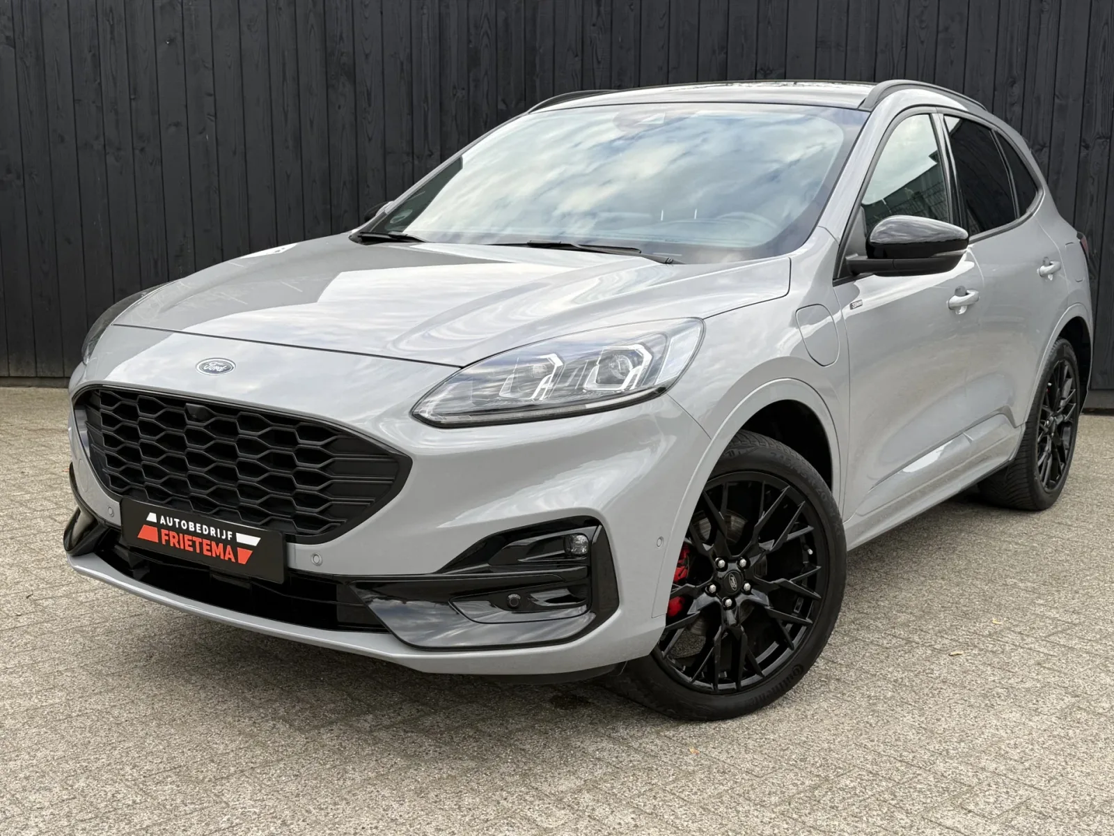 Ford Kuga (2023) — foto 1