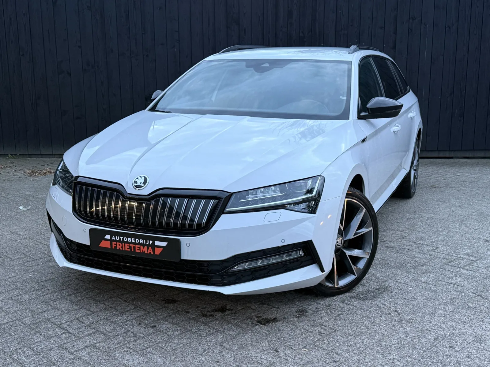 Škoda Superb (2020) — foto 1