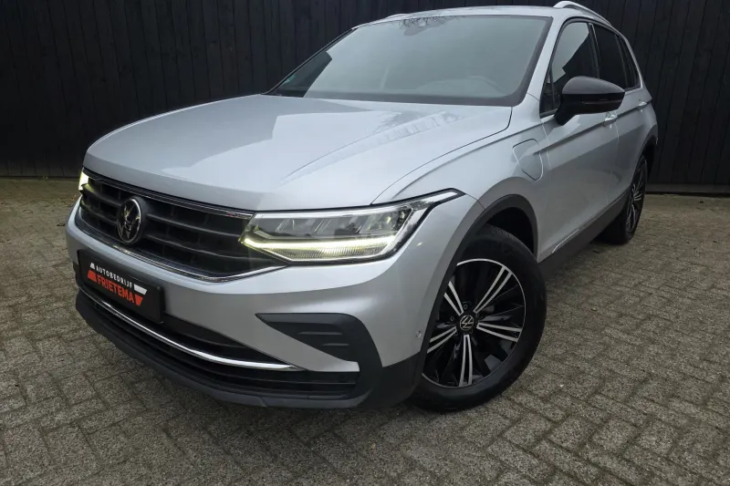 Volkswagen Tiguan (2023)