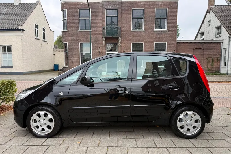 Mitsubishi Colt (2005)