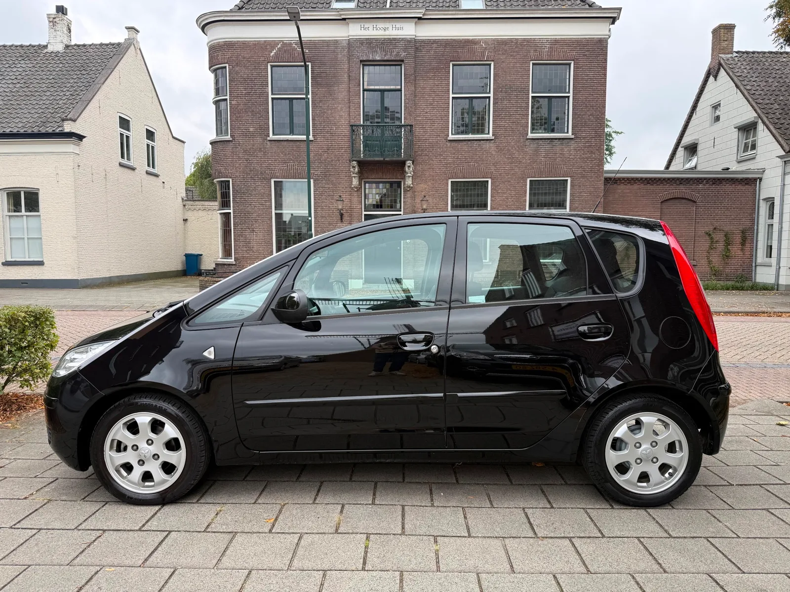 Mitsubishi Colt (2005) — foto 1
