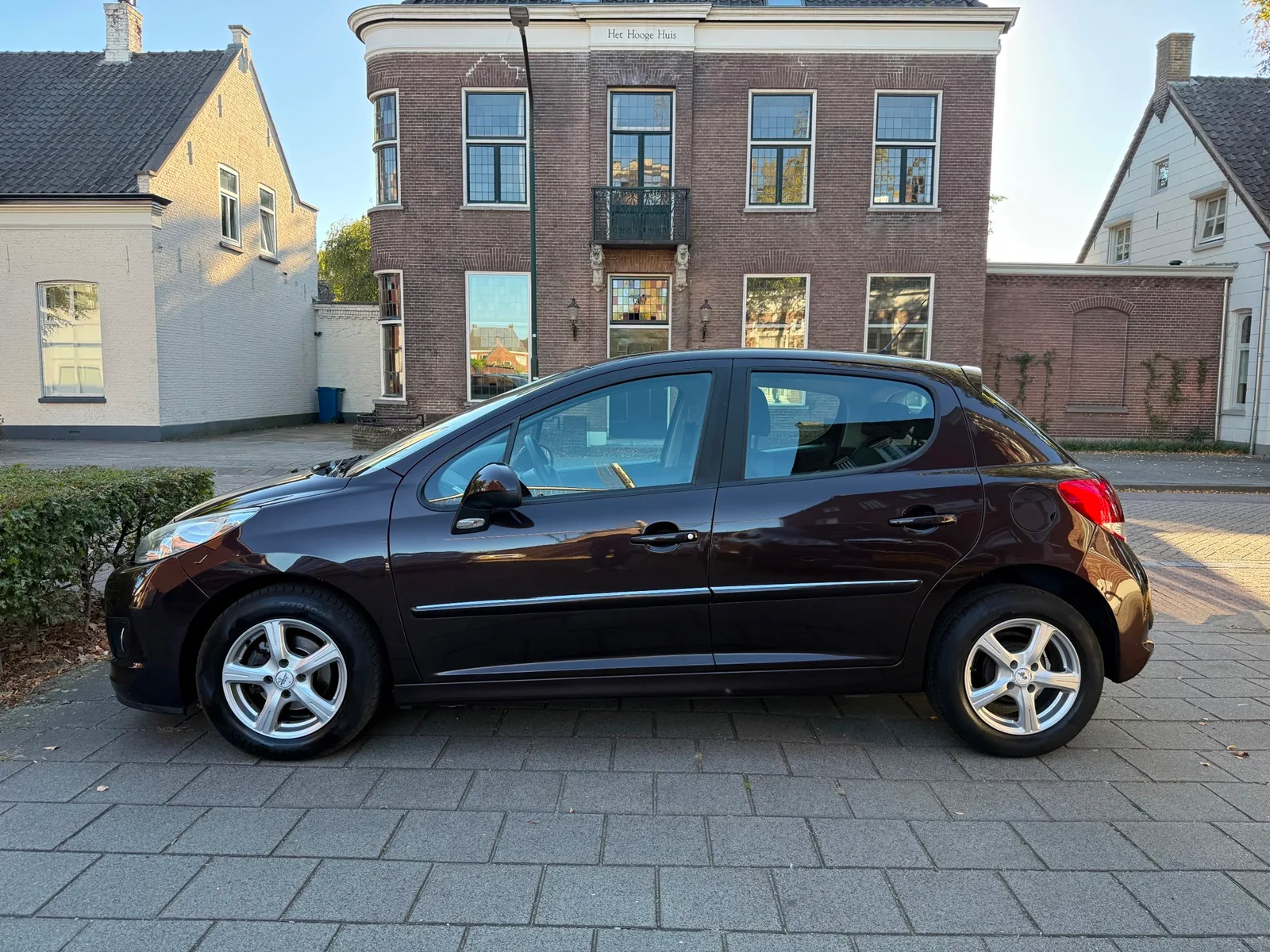 Peugeot 207 (2011) — foto 1