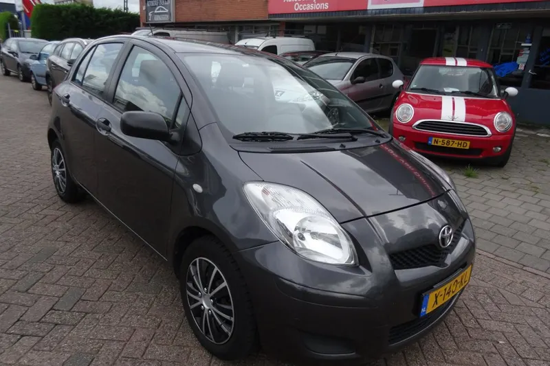 Toyota Yaris (2010)