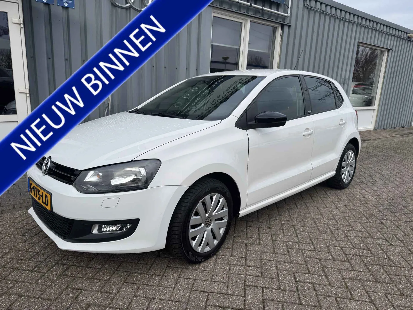 Volkswagen Polo (2012) — foto 1