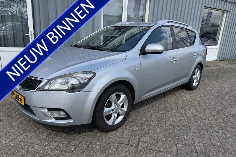 Kia Ceed (2010)